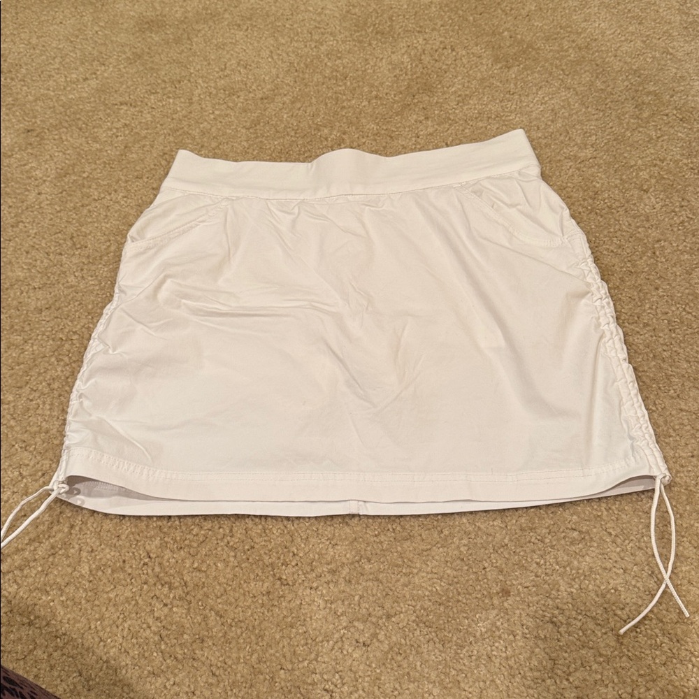 Columbia White Skort with cinched sides - size M